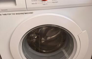 Apartment neu renoviert mit Sonnenbalkon und NETFLIX im Zentrum - Foto 5