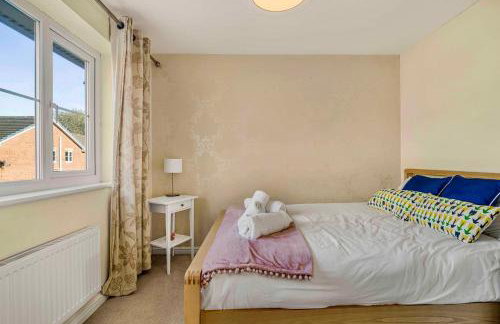 Spacious 4 Bedroom Warrington House with Free Parking Perfect for Contractors, Families and Business Guests - Foto 9