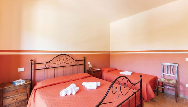 Apartment in Marche Near Urbino and Pool - Foto 2, Habitación