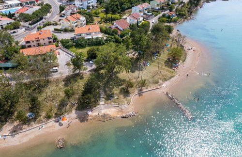 Seafront Maris by EL-PI TOURS - Foto 1