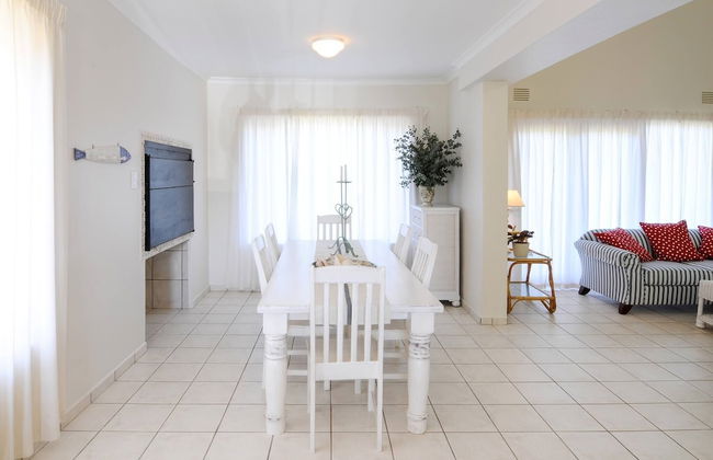 Chalet 40 Entire House Tranquil and Family-friendly Location - Photo 10