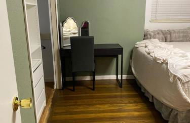 English Rose Garden Cottage near Roseville, CA - Foto 21