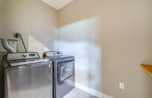 Natl Forest Access and Mtn Views Family Eagar Home - Foto 34