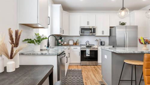 Dog-Friendly Apt with Fenced Yard in Richmond, VA! - Foto 3, stove, dishwasher, toaster