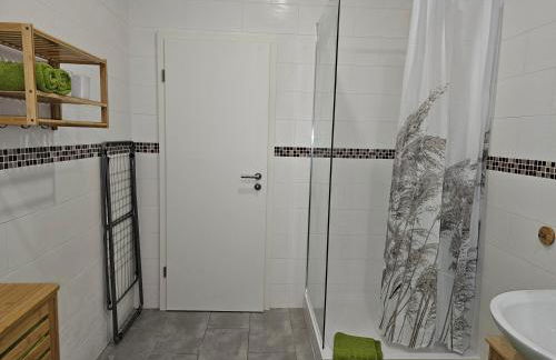 Warburg, FeWo "Sweet Home" 2,5 Zi- EG-separater Eingang - Parkplatz - Terasse- komfortabel,renoviert - Foto 22