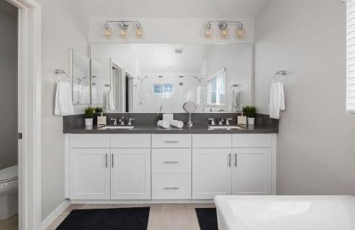 Large 4 Bedroom Close To Beach - Foto 15