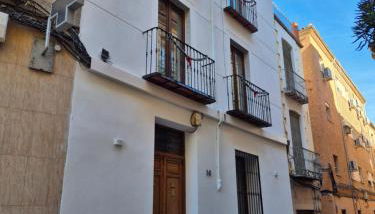 NOVOJAÉN Alojamientos - Edificio vacacional Exclusivo y Tranquilo junto a Catedral - Foto 3