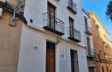 NOVOJAÉN Alojamientos - Edificio vacacional Exclusivo y Tranquilo junto a Catedral - Foto 3