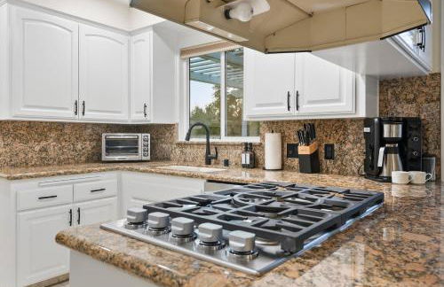 Hills Hideaway by CoastVH - Luxury Midtown 3br - Foto 8