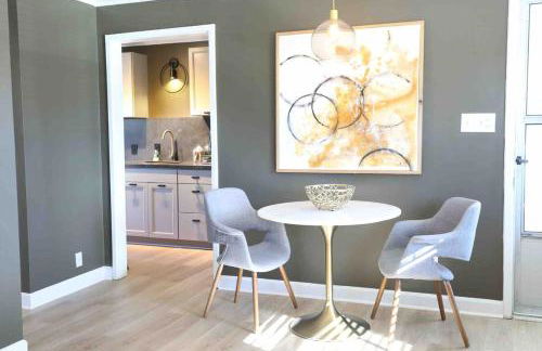 Stylish Modern Apartment in Cameron Village - Foto 18