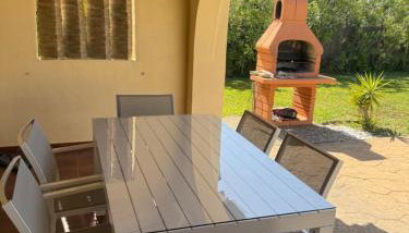 Traumhaus für 6 Personen mit spektakulärem privaten Pool und schönem Ausblick in die Natur - Foto 4