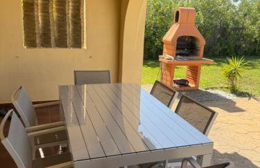 Traumhaus für 6 Personen mit spektakulärem privaten Pool und schönem Ausblick in die Natur - Foto 4