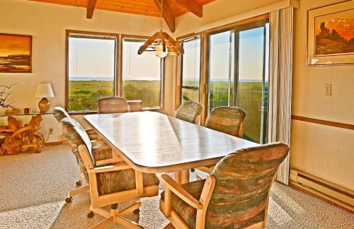 Haven Hideaway - Ocean Views from Every Room - Foto 1