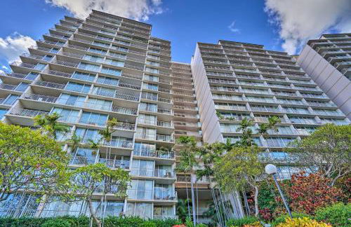 Lush Condo with Community Pool, 1 Mi to Beach! - Foto 24