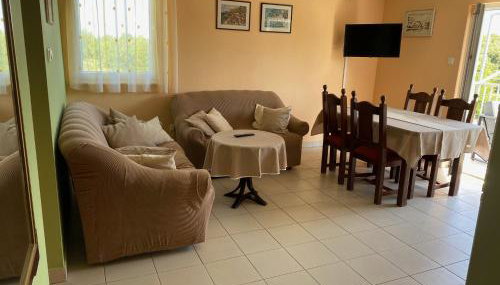 Someplace Apartments - Foto 5