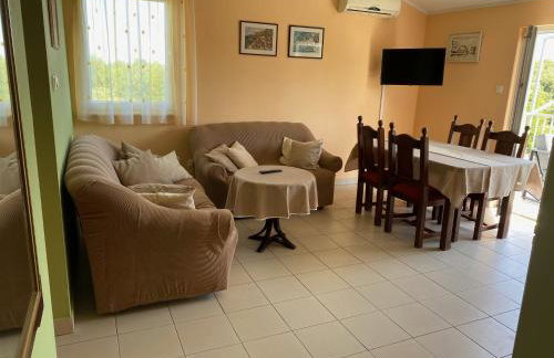 Someplace Apartments - Foto 5
