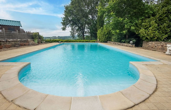 Lively Holiday Home With Private Pool - Foto 25