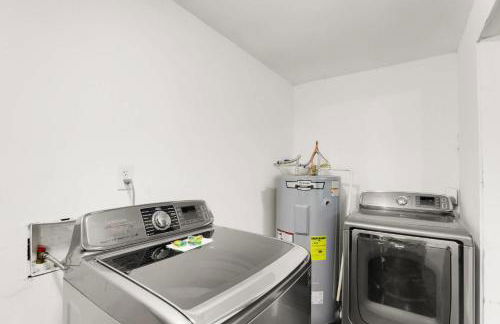 Ocean - 5 Beds Retreat with Pickleball, Arcade, Grill & Beach Access! - Foto 53