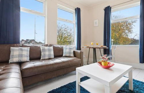 Chorlton Central l Long Stays lGroups Relocatorsl - Foto 6