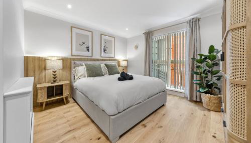 Tranquil 2B Japandi-Inspired Apt 2 min from St Paul's - Photo 2