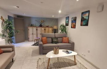 Rez de Jardin d'une Bastide VILLA LA GARDI avec Piscine privée - Foto 26