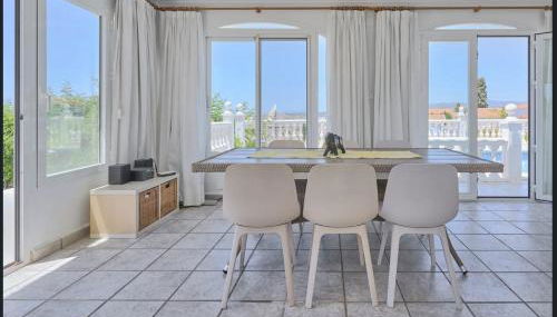 Villa with Private Pool and Gorgeous View - Photo 3