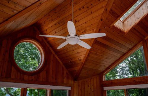 Lake house w/ indr pool and jacuzzi - Foto 9