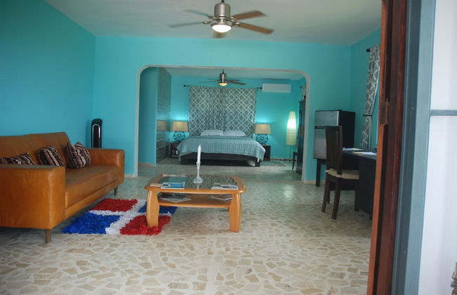 E&J Boutique Residences - Photo 52