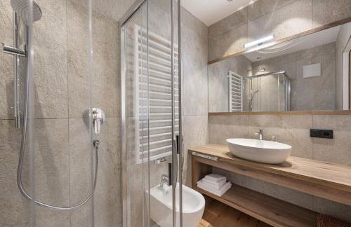 Tieja Panoramic Lodge - Photo 37