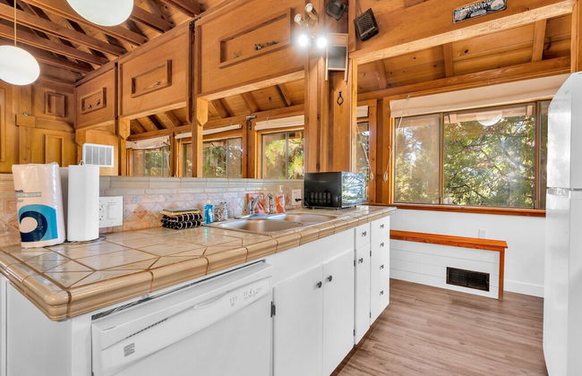 Timber Lodge Yosemite Enveloped in Nature! - Foto 11