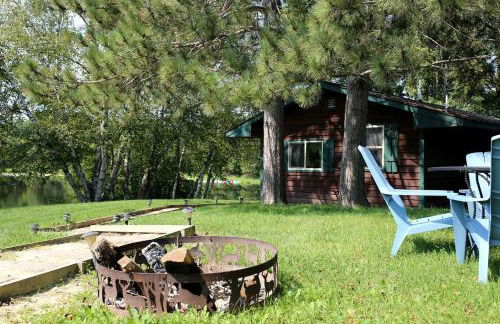 Rustic Family Cabin Rental with a Fire Pit near Wisconsin Dells - Foto 10