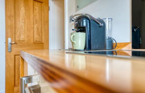 2-Bedroom Stunning, Modern & Spacious Apartment, near Ocean Village, Central Southampton - by Blue Puffin Stays - Photo 12
