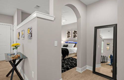 1 Bed Self Check-in pool Gym 30 plus Day Stays - Foto 3