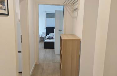Siegen - Geisweid Work and stay Neu Modernisiert 2 Schlafzimmer Badezimmer Balkon - Foto 18