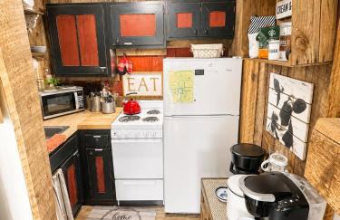 Resort- Indoor Pool, Hottub, Sauna, Gameroom - Cozy Studio-Near Slopes and Oz - Foto 10