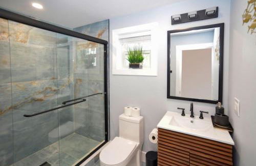 Lake Access 4 Bed 3 Bath HOT TUB - Foto 12