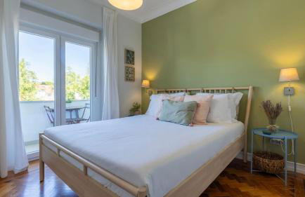 Charming Belém 3BDR Property by LovelyStay - Photo 4