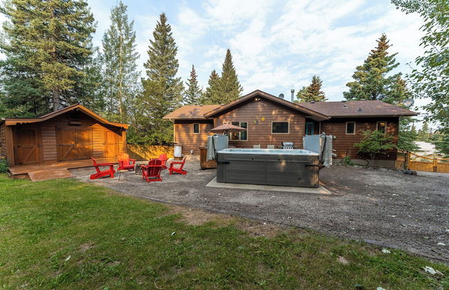 Mountain Chalet 2Min to Jasper Park Gate - Photo 27