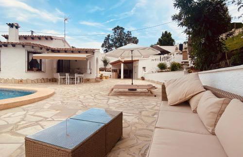 Villa Alhambra - Dale a tu familia las vacaciones y el descanso que se merecen - Foto 3