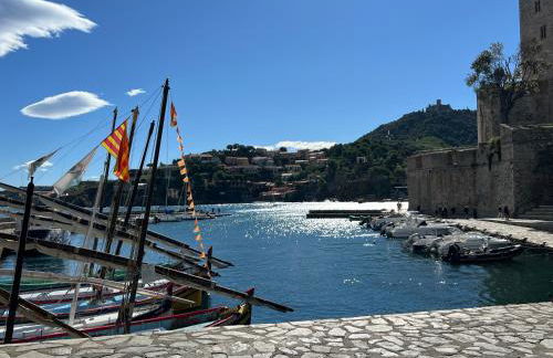 Modern 4 bedroom villa, air-conditioning, swimming pool, private gardens - Photo 28