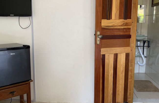 Suítes aconchegantes com piscina e praia - Foto 7