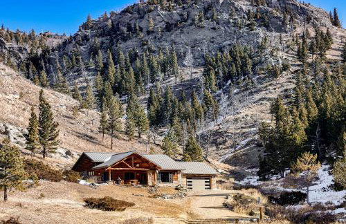 Remote Mountainside Cabin By Stillwater River - Foto 1