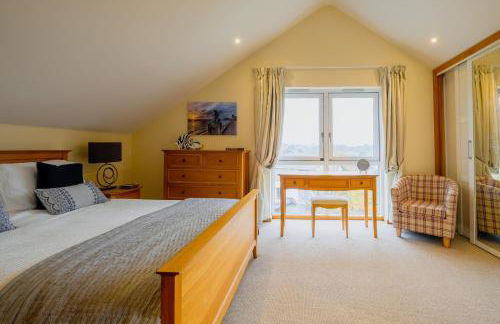 6 The Salterns - Yarmouth - Photo 4