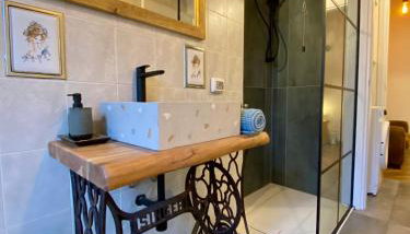 Ruti's House - Monolocale con travi a vista vicino Malpensa e Milano Rho Fiera - Foto 4, Shower