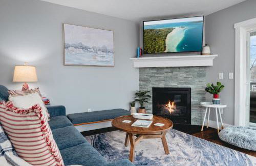 962 Townhouse 3BR Near Downtown Beaches and Wineries - Photo 12