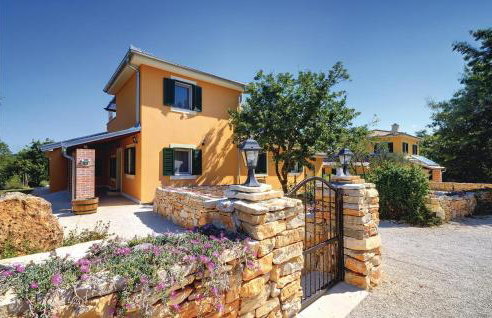 Gorgeous Home In Rezanci With Jacuzzi - Foto 5