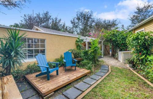 Tropical Oasis Located Near Lake With Pool and Hot Tub - Foto 21