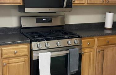 Cozy 2 Bedrooms 1and half Bathrooms Near Prudential with Parking Entire Apartment - Foto 21