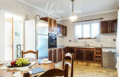 Martin 's Villa. House on the beach with pool - Foto 11