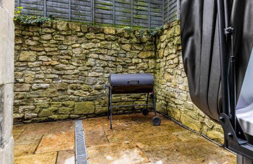 Locksbrook Lodge - Hot Tub - Spacious Outdoor Space - Photo 35